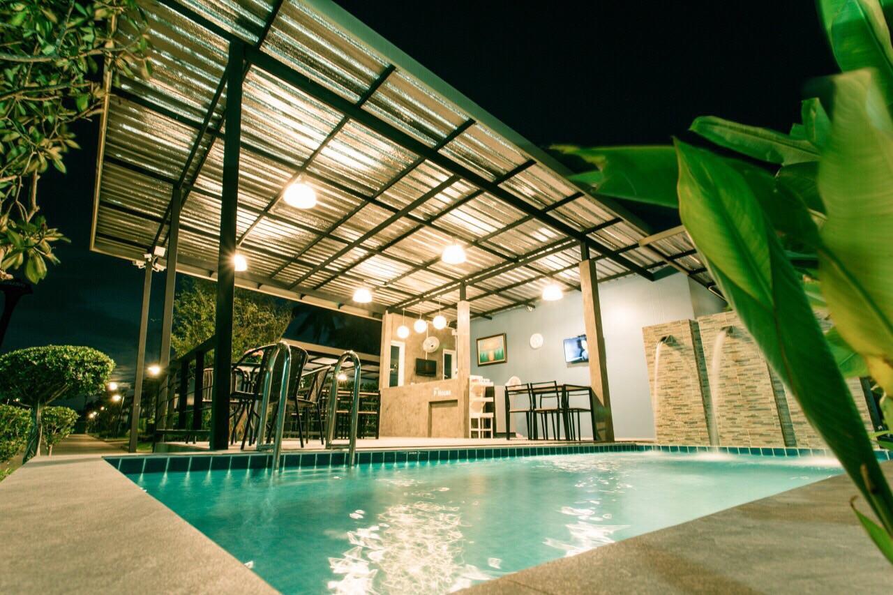 P House Motel Kanchanaburi City Exterior photo